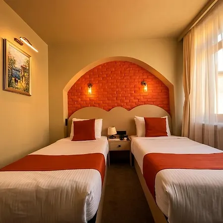 Hotel By Kinyas 5*