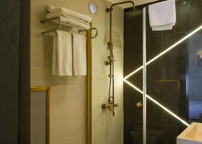 By Kinyas 3* Istanboel