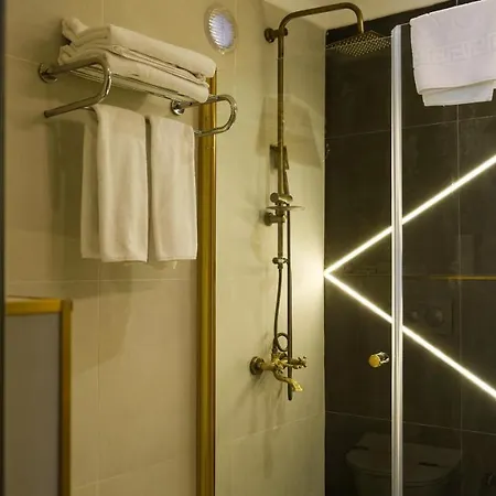 By Kinyas * Provincia di Istanbul